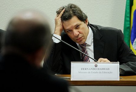 Ministro da Educação vem ao Recife tratar dos recorrentes problemas do Enem